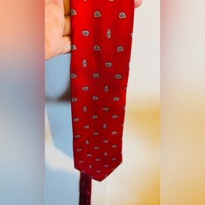 Valentini Classic Red Paisley Men's Tie 100% silk